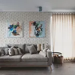 Stylish 1bd - Free Private Garage *