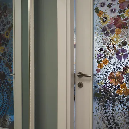 Stylish 1bd - Free Private Garage Apartamento