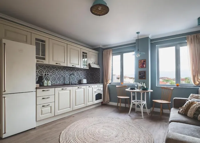 Stylish 1bd - Free Private Garage * Plovdiv