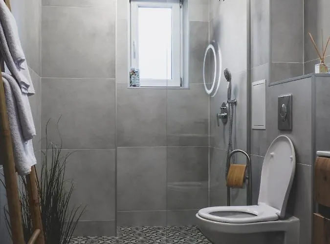 Lejlighed Stylish 1bd - Free Private Garage *