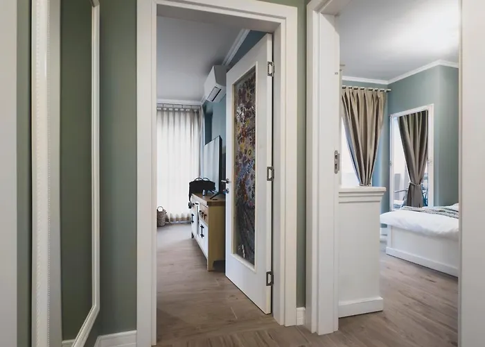 Appartamento Stylish 1bd - Free Private Garage Plovdiv