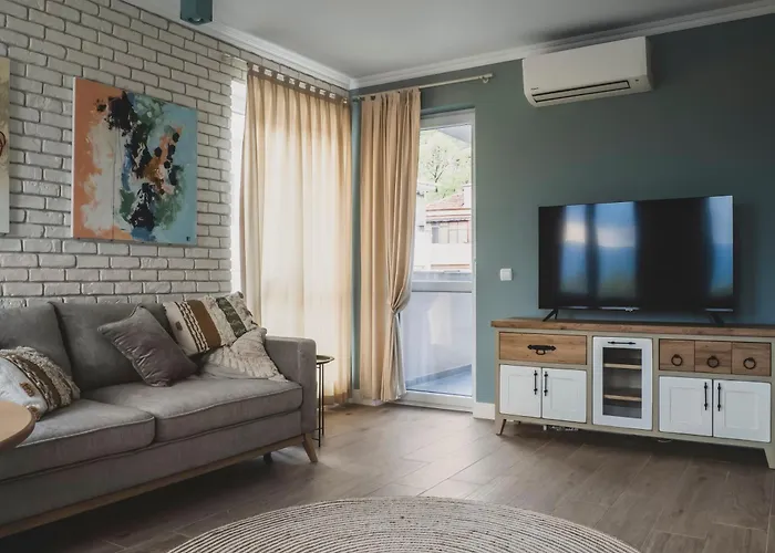 Stylish 1bd - Free Private Garage Lejlighed Plovdiv