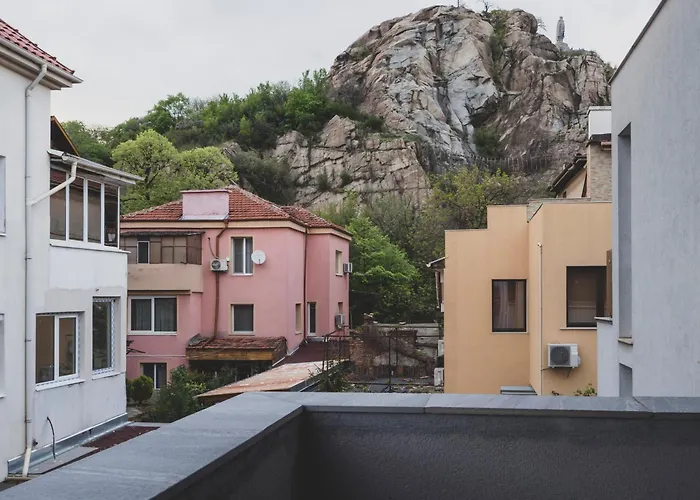 Stylish 1bd - Free Private Garage * Plovdiv